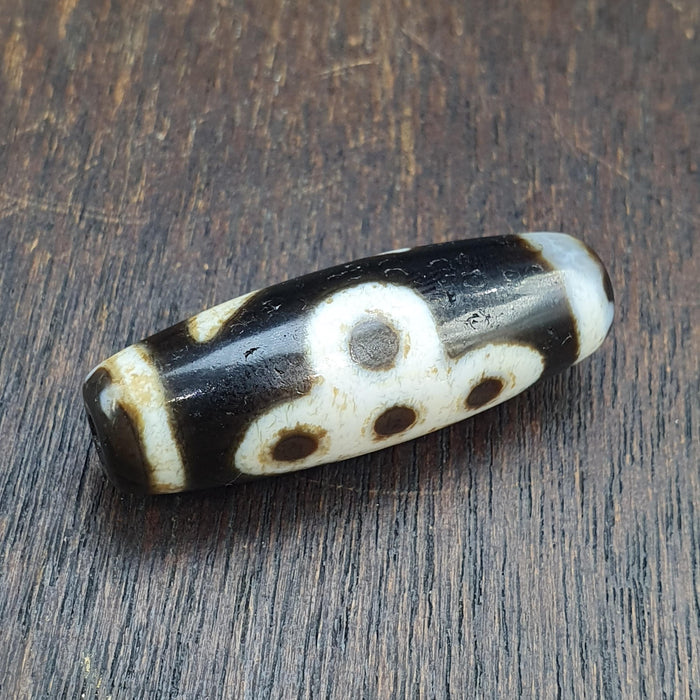 Unique Eyes Pattern OLD Himalayan Indo Tibetan Agate Dzi Amulet Bead