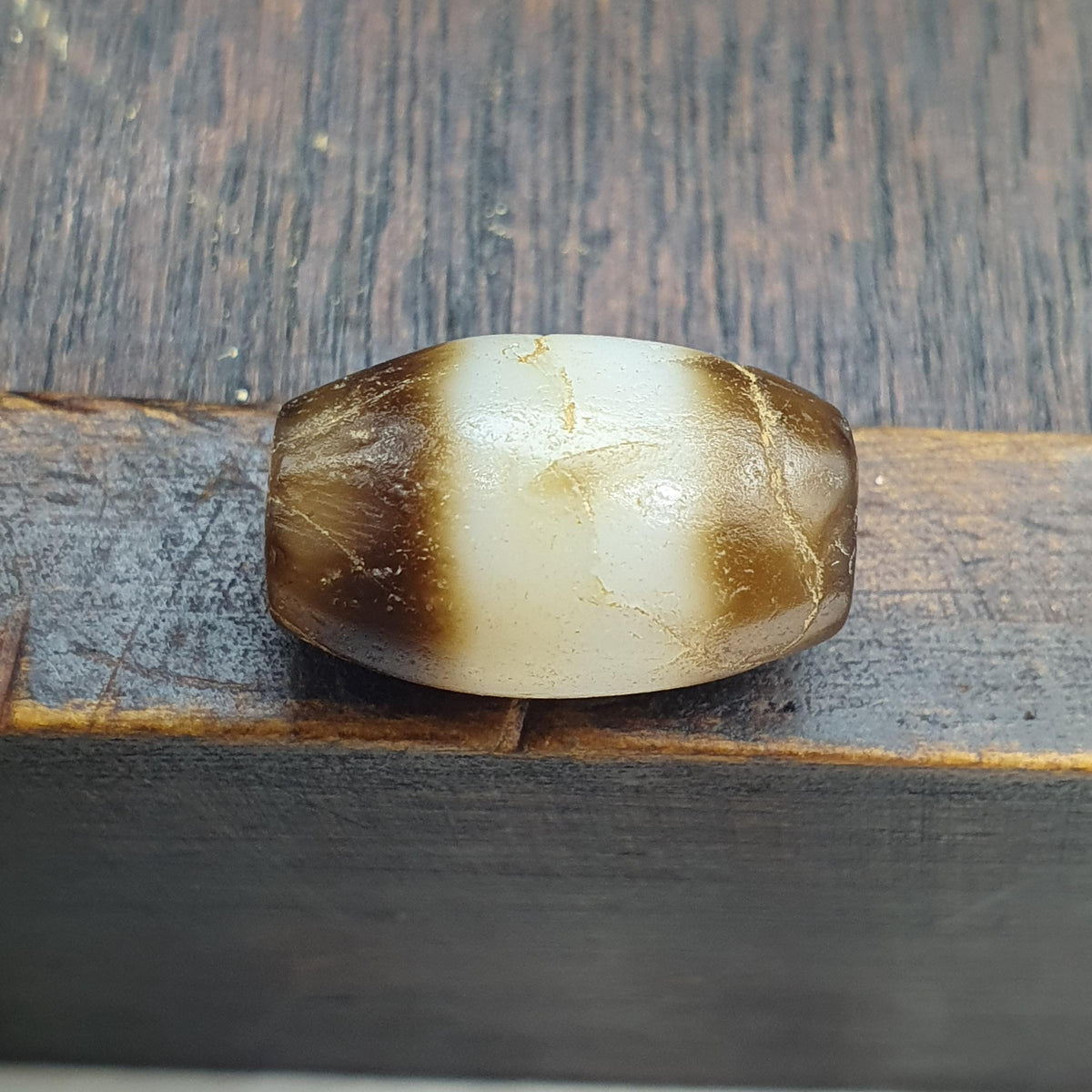 Antique yemeni middle eastern agate ChungDzi agate bead amulet