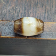 Antique yemeni middle eastern agate ChungDzi agate bead amulet