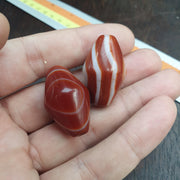 Lot 2 Red agate himalayan tibetan agate carnelian beads