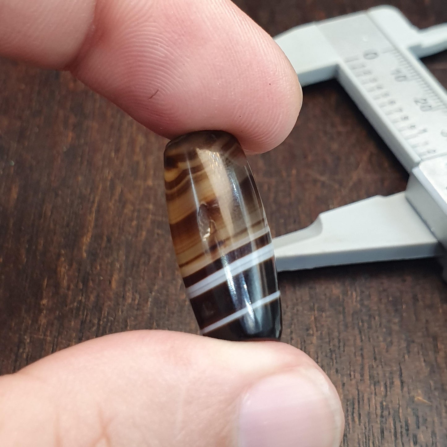 Antique Yemeni Agate Bead 25.7mm, Banded Sulemani Agate, Natural Striped Agate Talisman, Ancient Style Chung Dzi Bead, Collectible