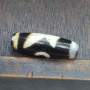 Unique Eyes Pattern OLD Himalayan Indo Tibetan Agate Dzi Amulet Bead