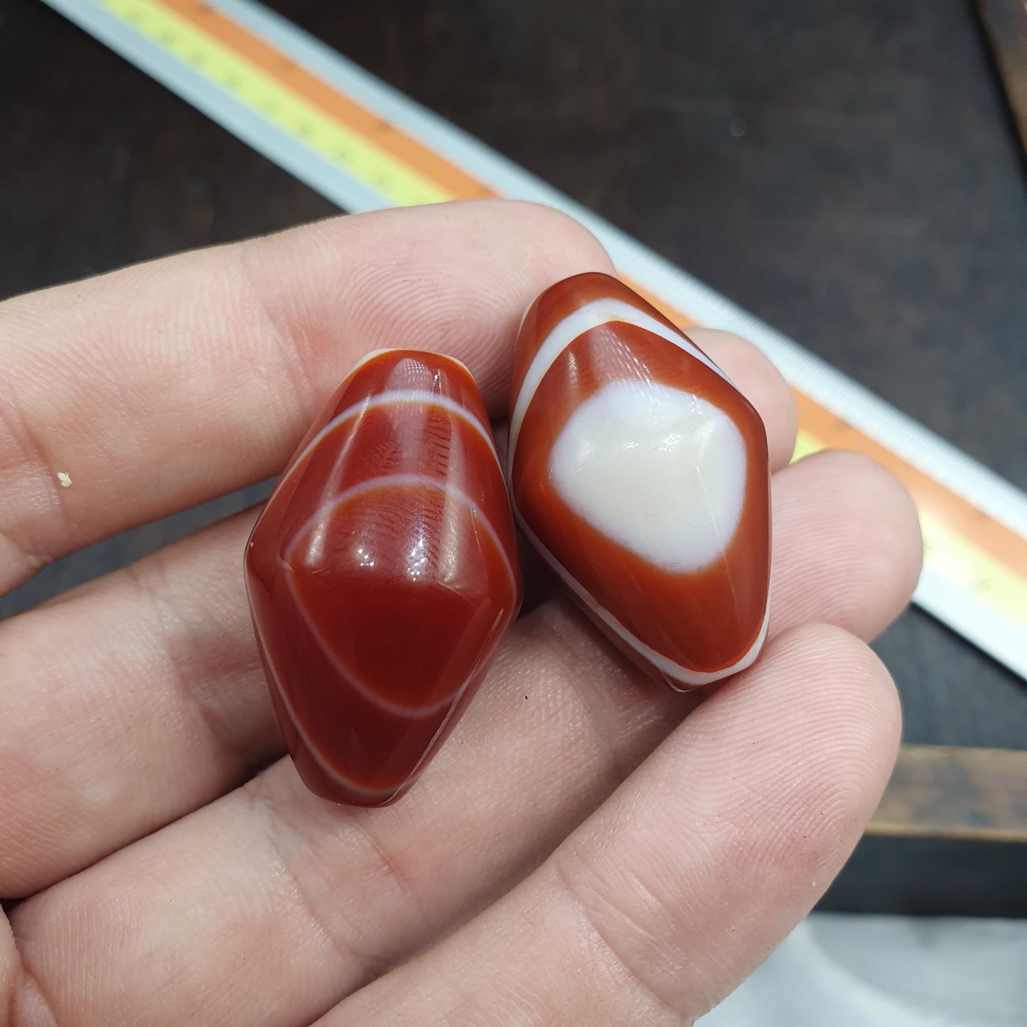 Lot 2 Red agate himalayan tibetan agate carnelian beads