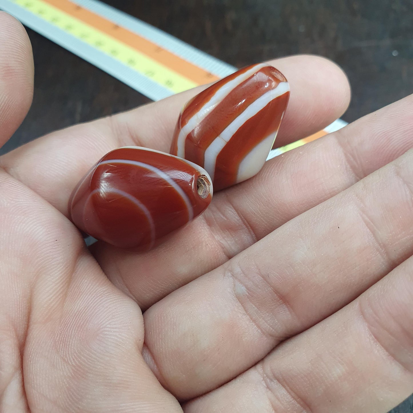 Lot 2 Red agate himalayan tibetan agate carnelian beads