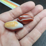 Lot 2 Red agate himalayan tibetan agate carnelian beads