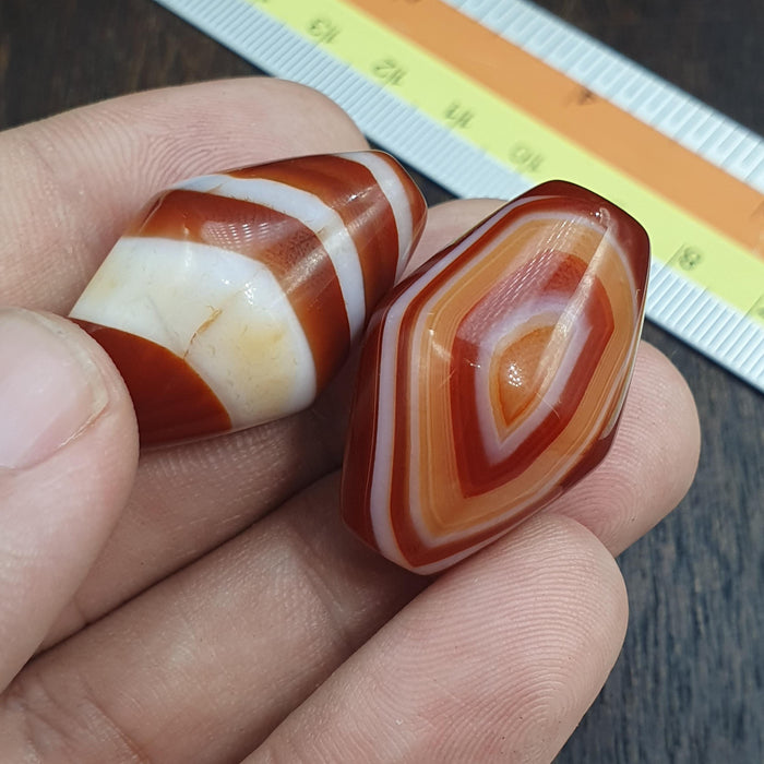 2 Red Agate himalayan tibetan agate carnelian beads