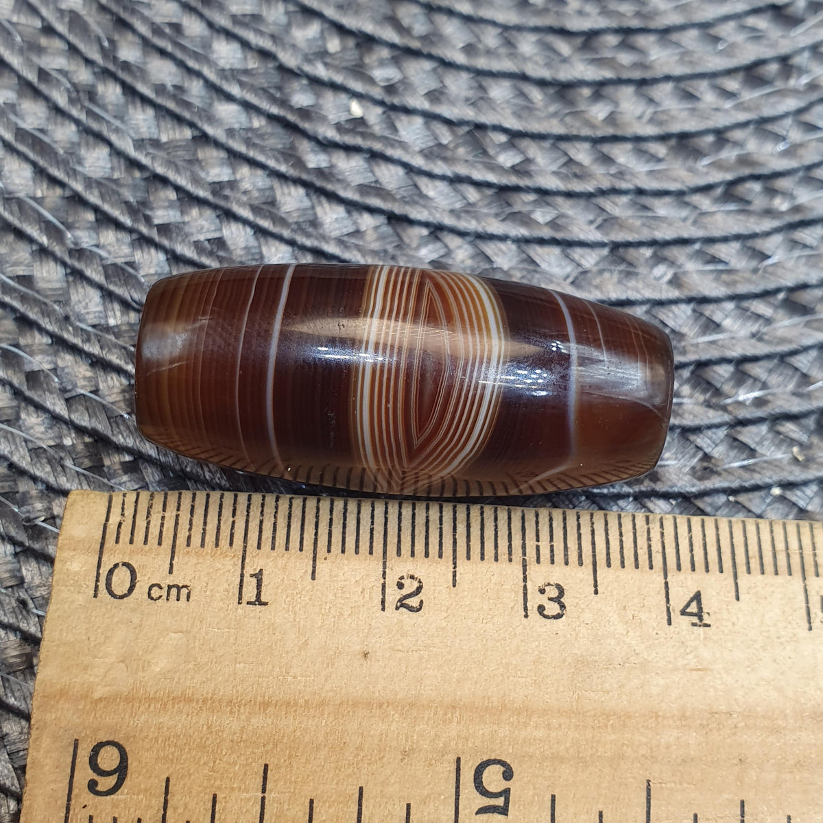 Natural Peak Line Himalayan Agate Bead 36.9 mm Genuine Tibetan Banded Amulet Healing Stone Agate Beads for Meditation Malas