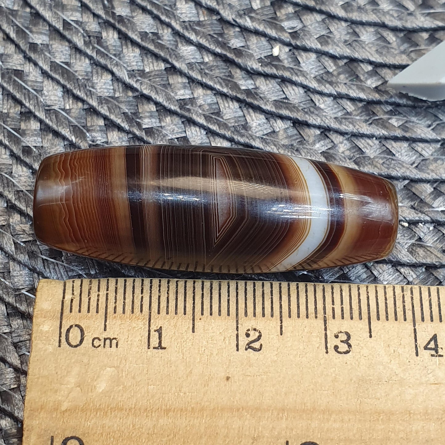 Vintage Tibetan Agate Bead 40mm Natural Triangle Eye Banded Amulet Healing Stone Agate Beads for Meditation Malas