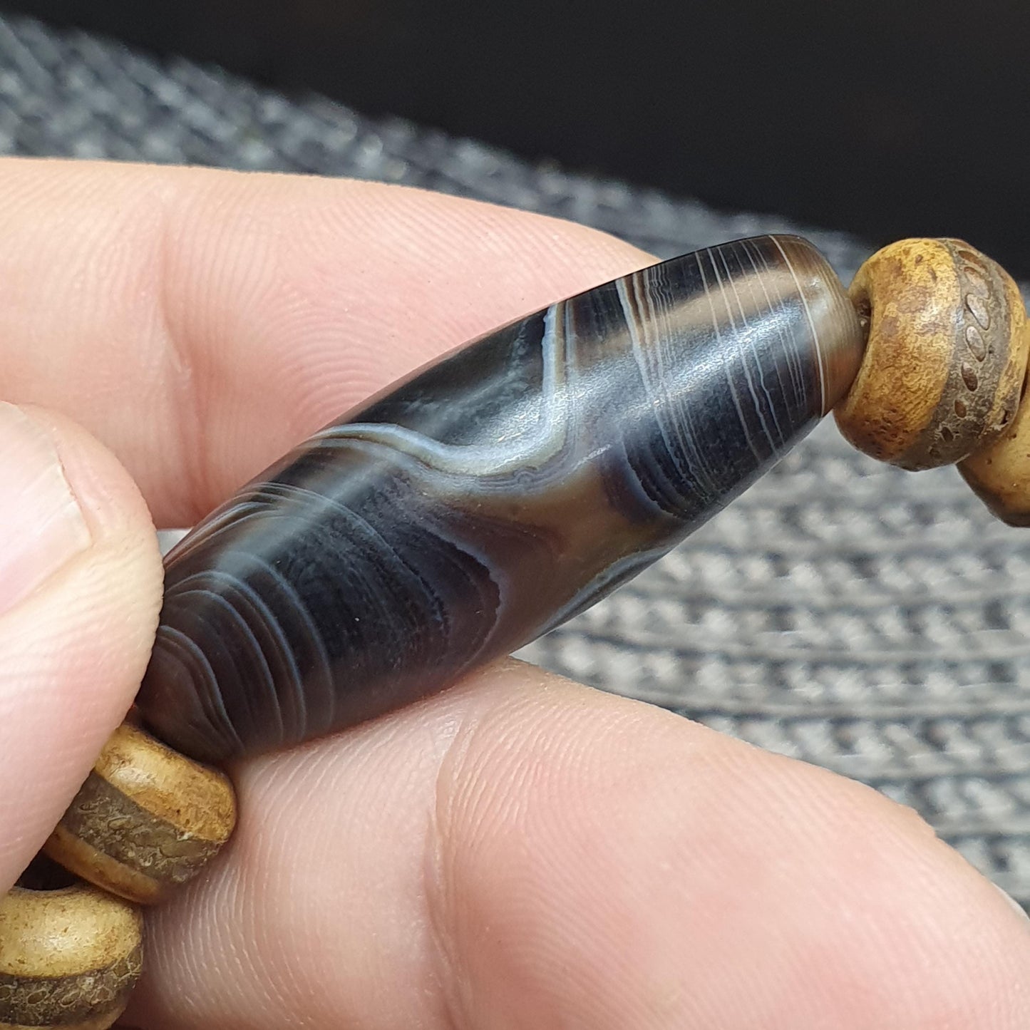 Himalayan Banded Agate Bracelet, Carved Tibetan yak Bone Beads bracelet