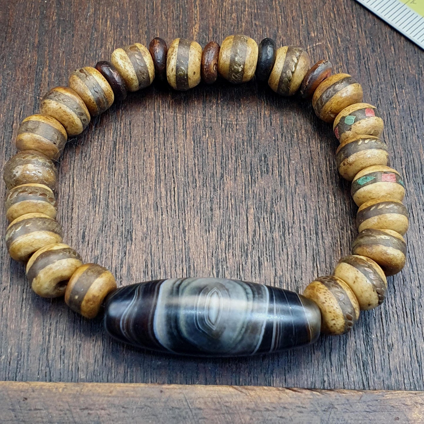 Himalayan Banded Agate Bracelet, Carved Tibetan yak Bone Beads bracelet