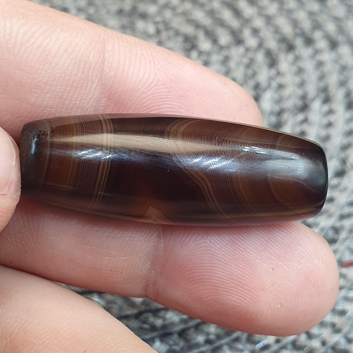 Natural Eye Himalayan Agate Bead 39.3mm Genuine Tibetan Bandit Agate Healing Stone Agate Beads for Meditation Malas, Protective Amulet
