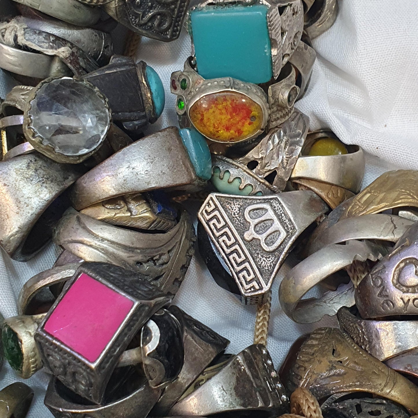 Lot Of 237 Vintage Brass Silver Mix Metals Rings Great Designs rings with agate, Glass and Resin center Stones