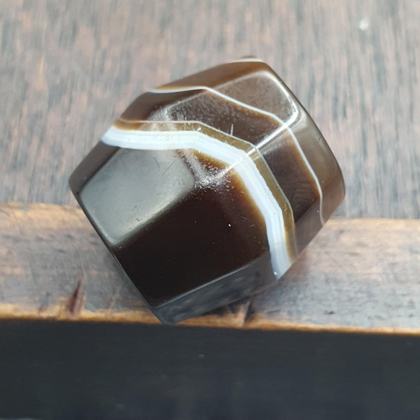 Antique banded Agate Bead 20mm Yemeni Suliemani Agate Brown with white stripes Amulet