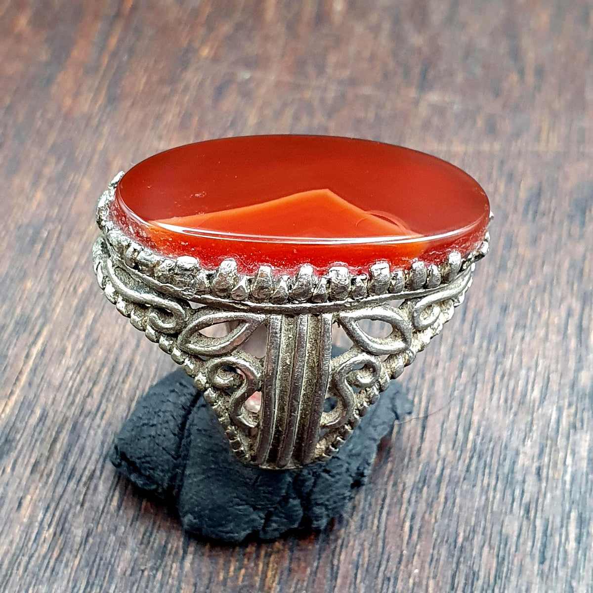 Vintage ring with agate center stone Afghan Ring