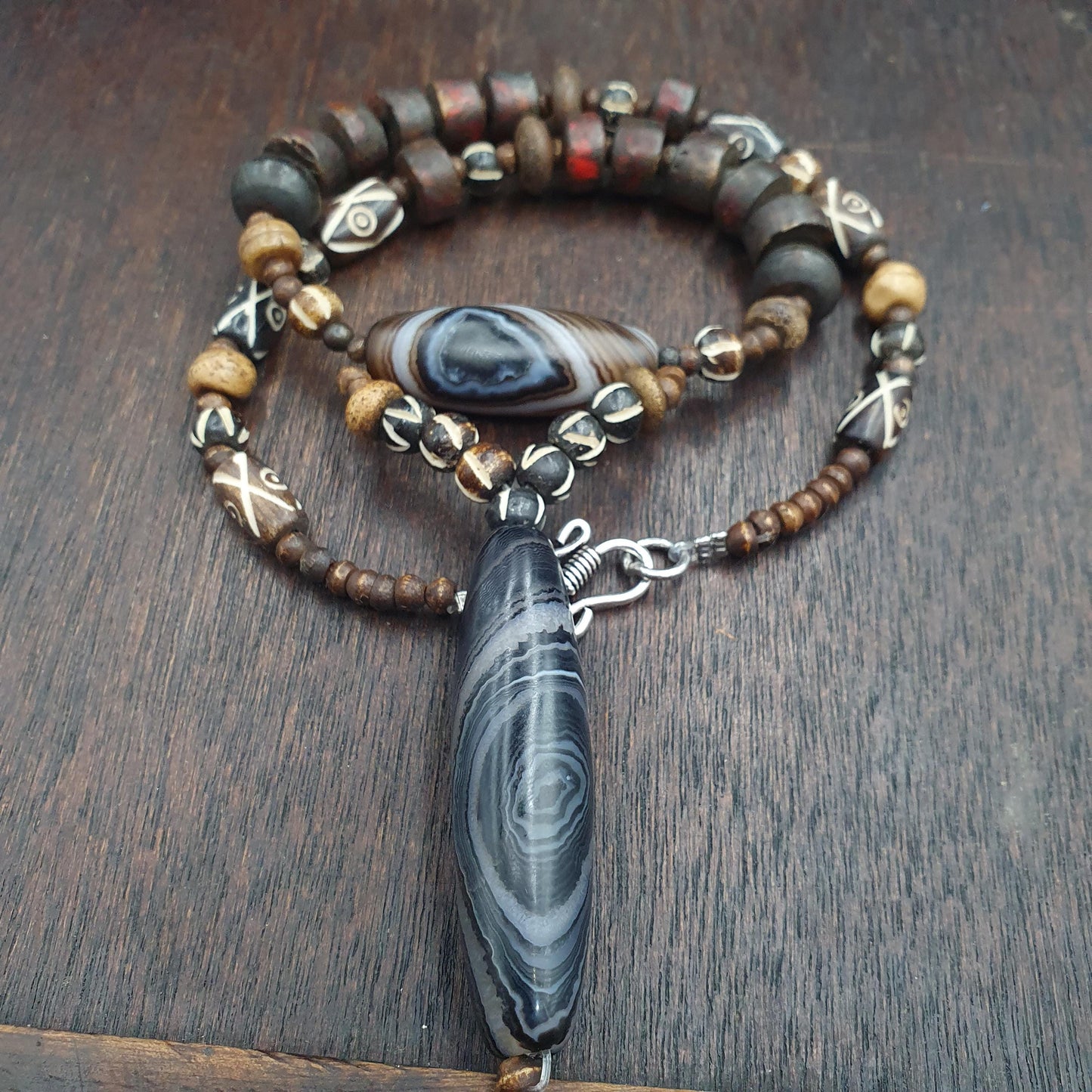 Old himalayan tibetan agate beads unique pattern Yak Bone beads necklace Antique Style