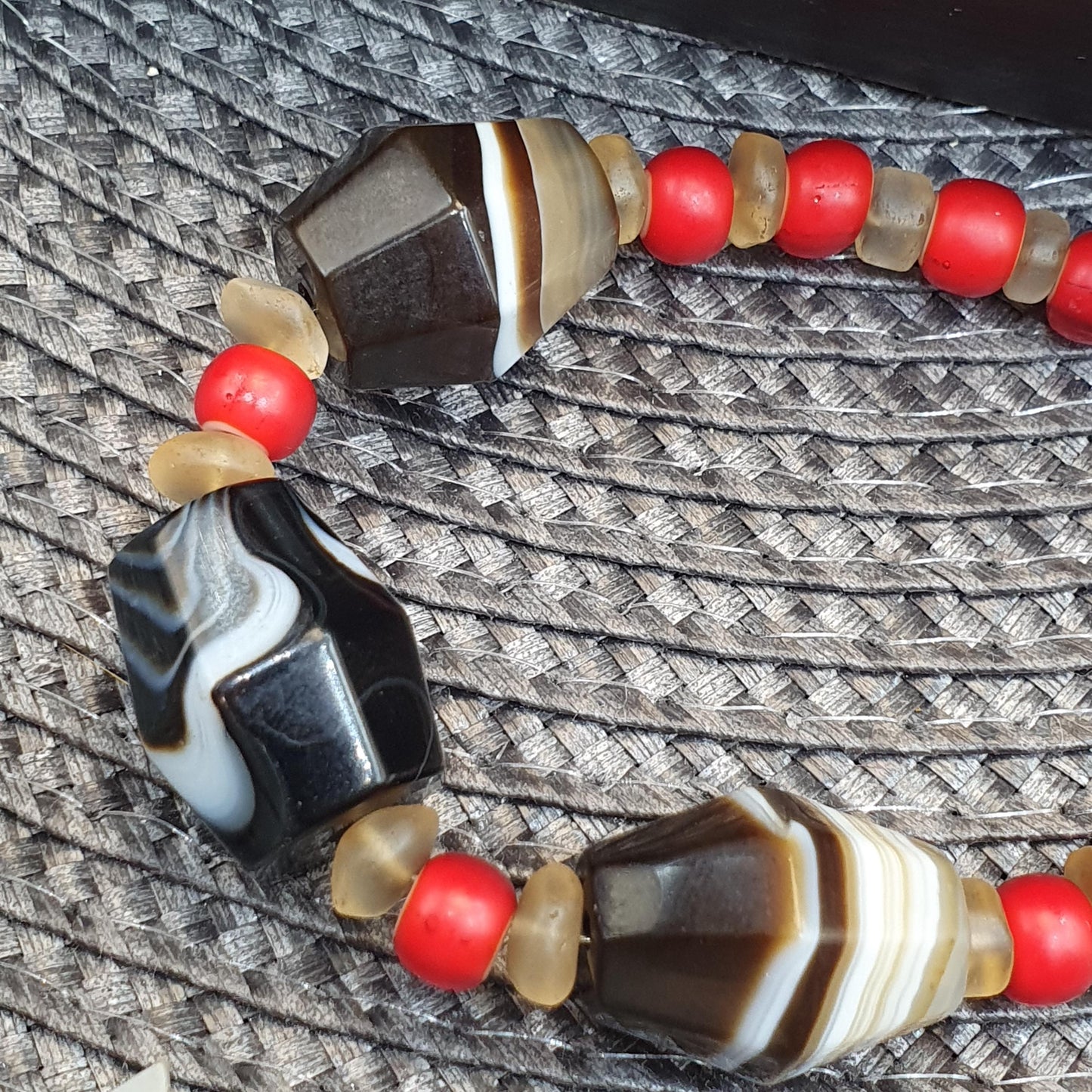 Antique old yemeni agate natural rare pattern banded agate bead with Venetian White heart and Himalayan Quartz Beads Bracelet