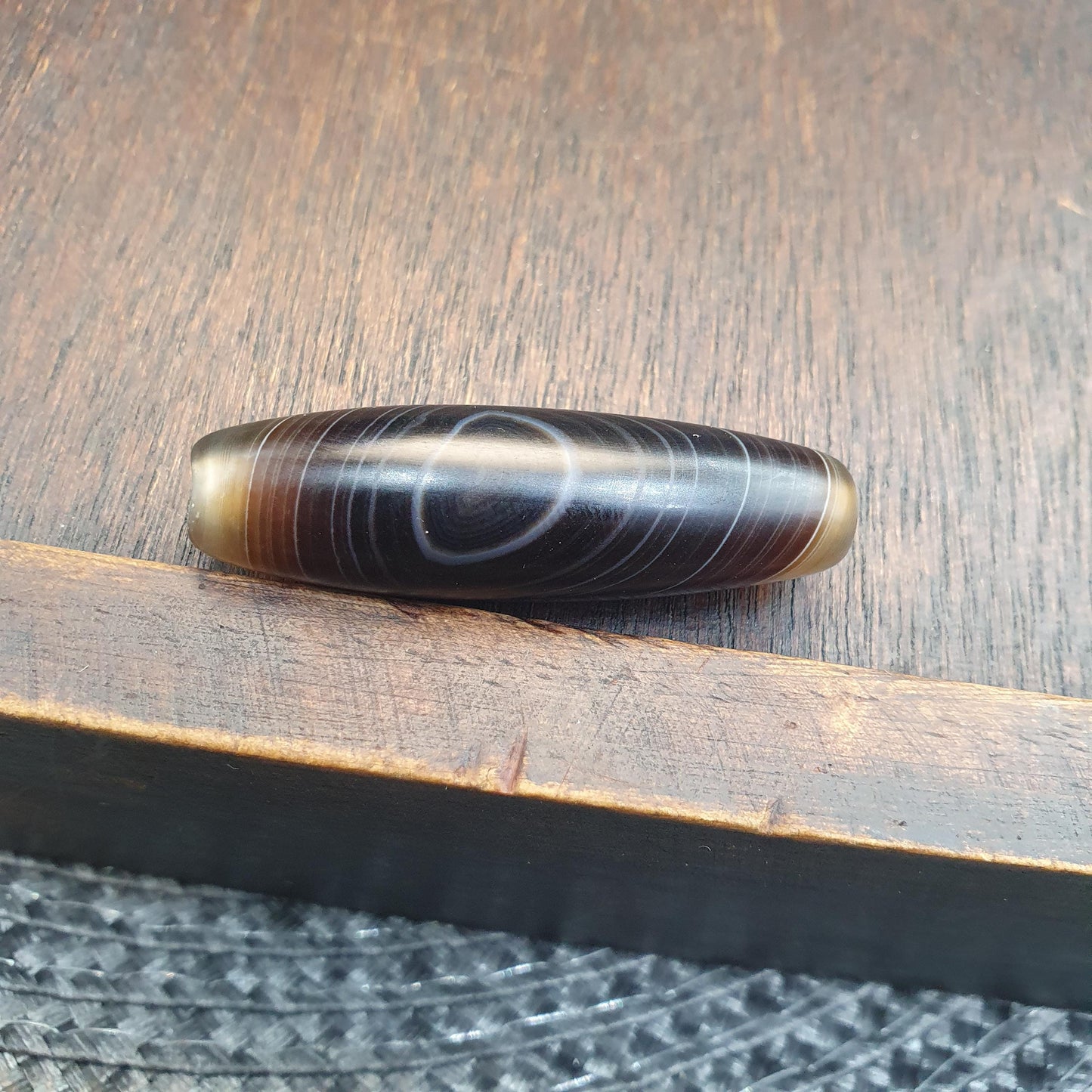 Old yemeni natural eye agate vintage middle eastern agate bead