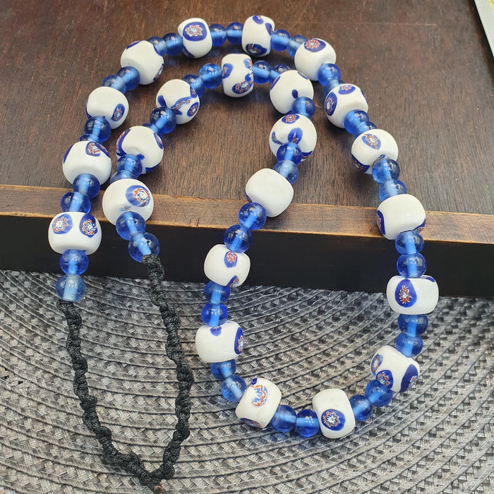 Vintage venetian style white and Blue Glass beads beaded necklace