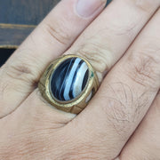 Vintage Yemeni Sulemani Agate Ring - Natural Banded Black & White Aqeeq Stone