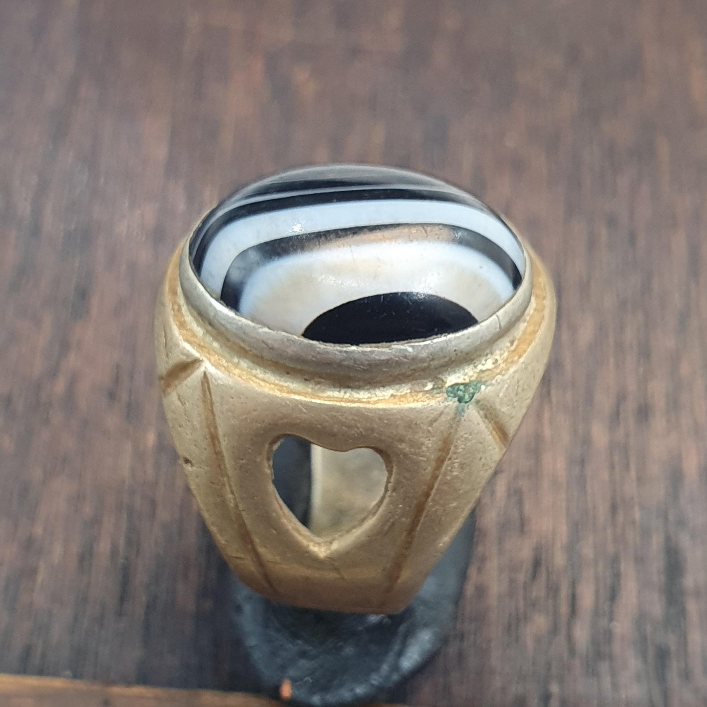 Vintage Yemeni Sulemani Agate Ring - Natural Banded Black & White Aqeeq Stone
