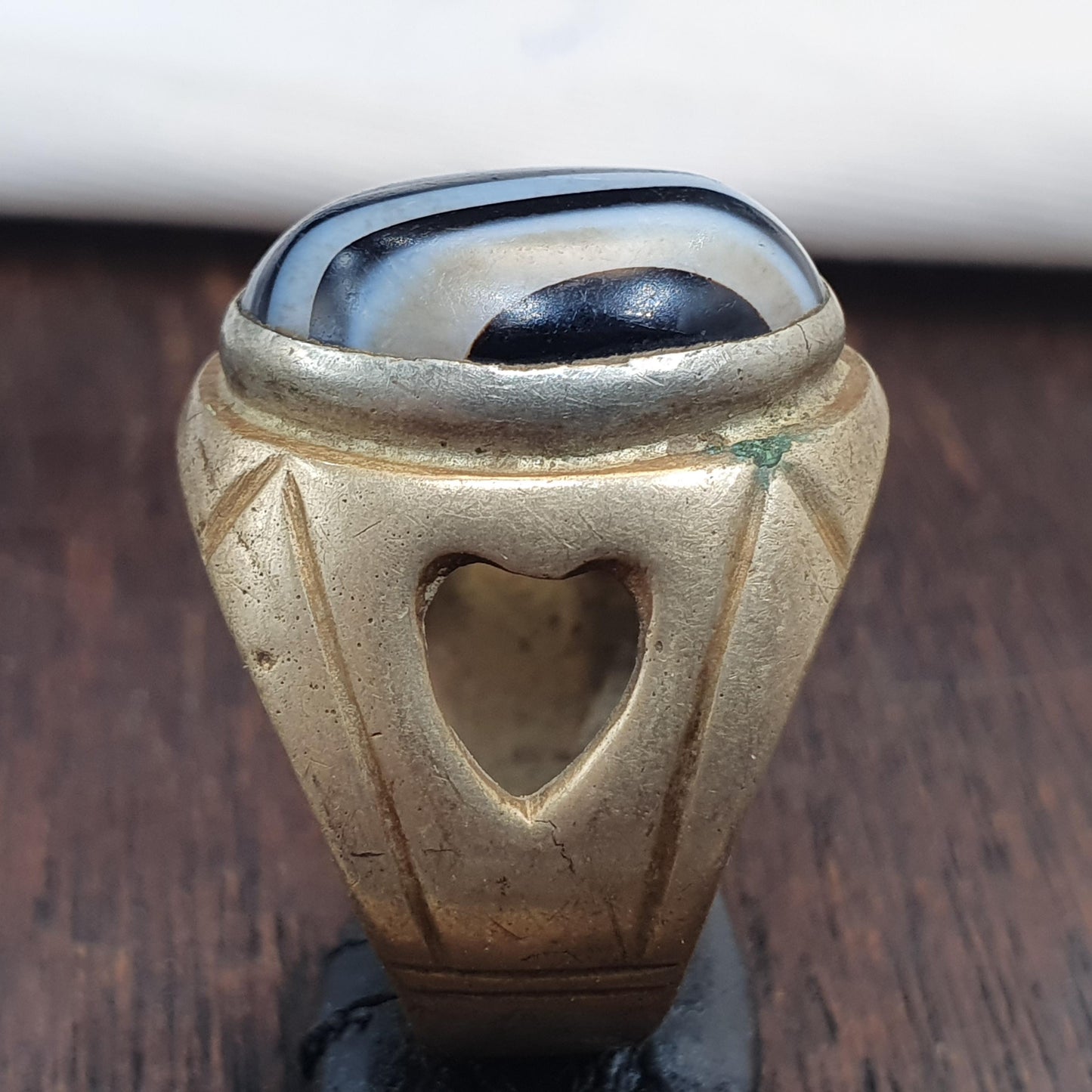 Vintage Yemeni Sulemani Agate Ring - Natural Banded Black & White Aqeeq Stone