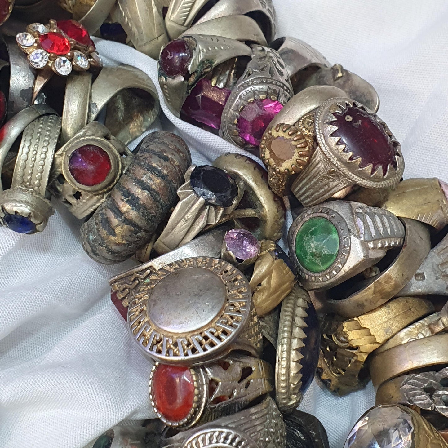 Lot Of 237 Vintage Brass Silver Mix Metals Rings Great Designs rings with agate, Glass and Resin center Stones