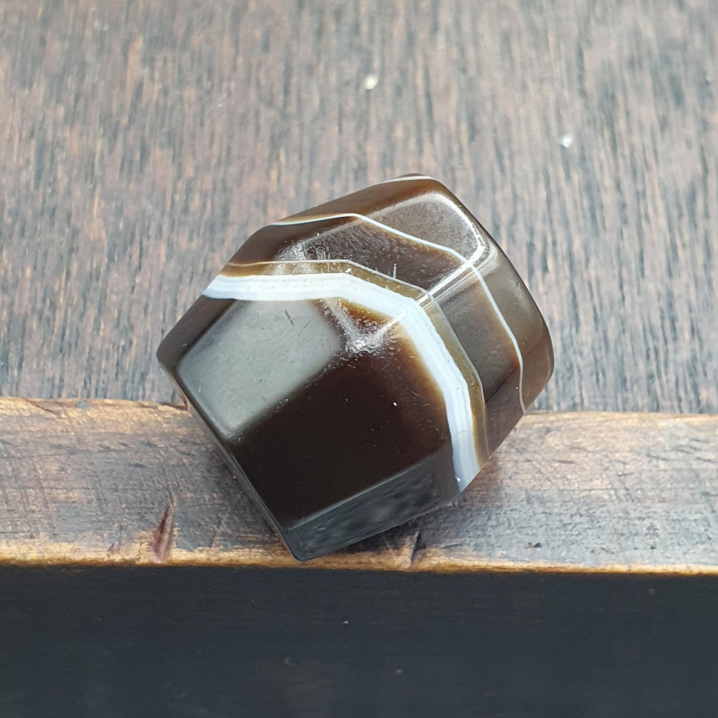 Antique banded Agate Bead 20mm Yemeni Suliemani Agate Brown with white stripes Amulet
