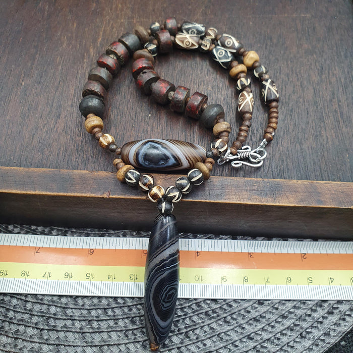 Old himalayan tibetan agate beads unique pattern Yak Bone beads necklace Antique Style