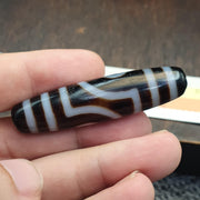 Himalayan Tibetan 2 eye dzi Agate bead amulet with nice soft patina
