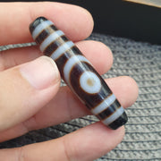 Himalayan Tibetan 2 eye dzi Agate bead amulet with nice soft patina