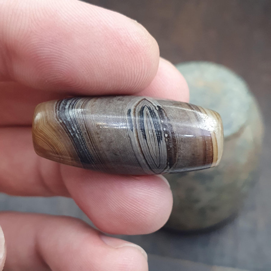 Himalayan Banded agate suleimani bead natural eye pattern old agate Amulet