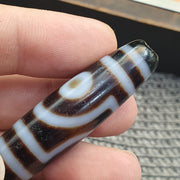 Himalayan Tibetan 2 eye dzi Agate bead amulet with nice soft patina