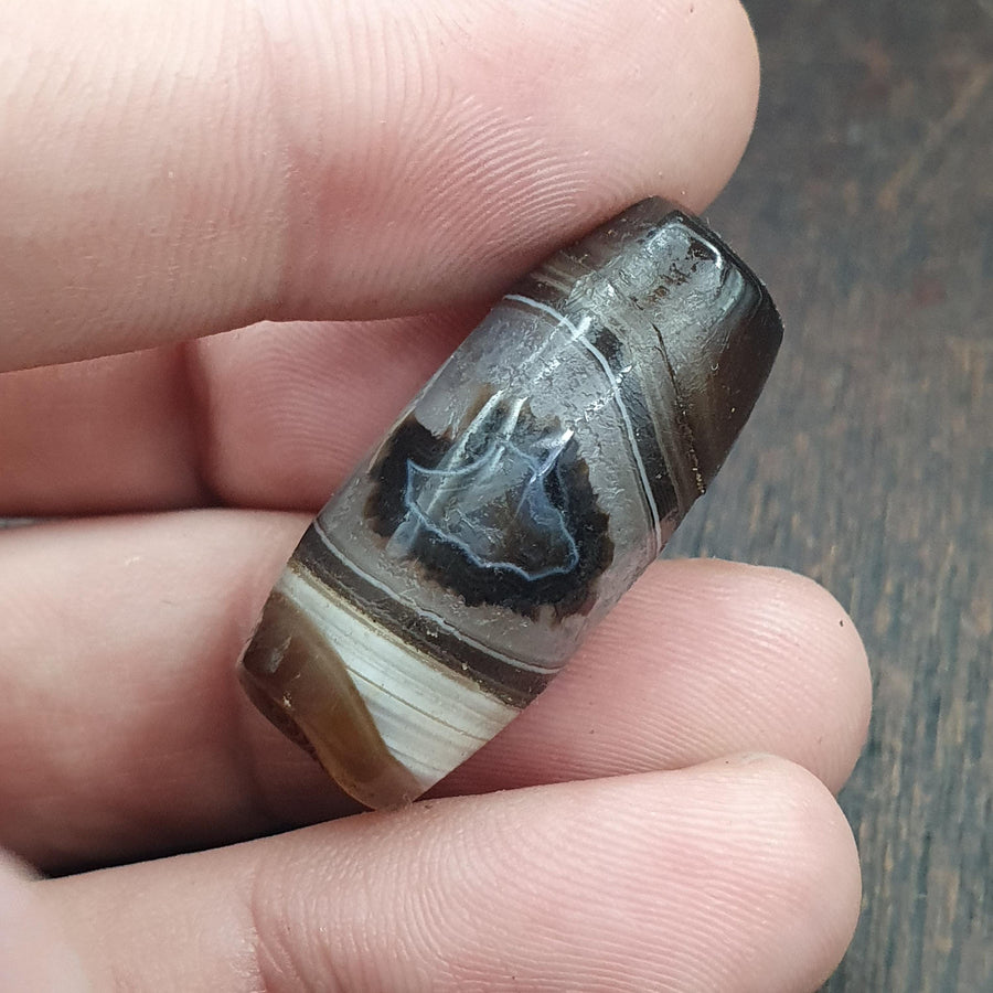 Himalayan Banded agate suleimani bead natural eye pattern old agate Amulet