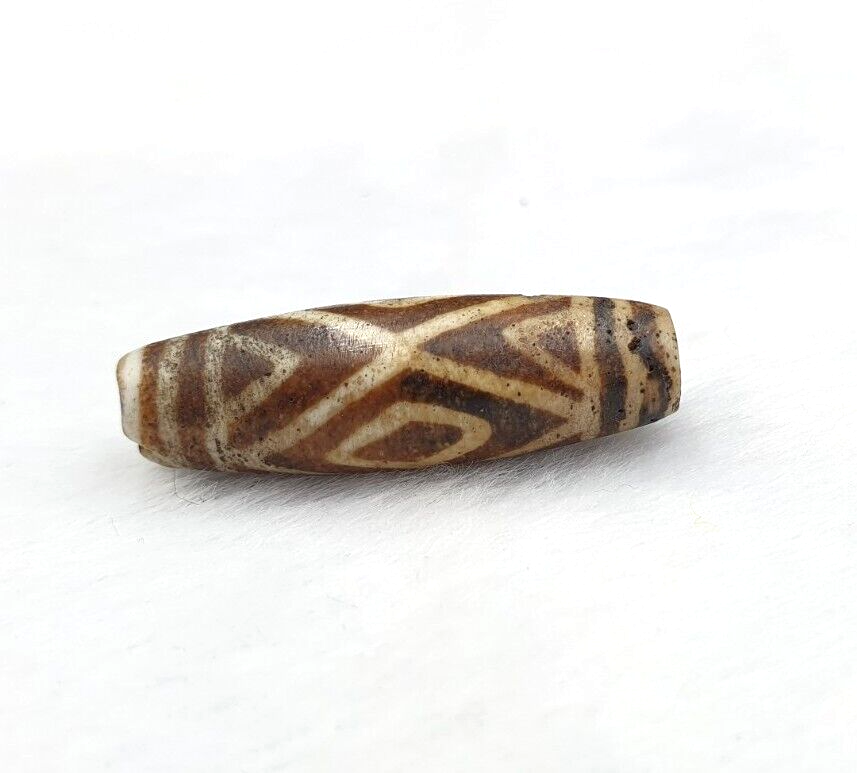 South Asian Burmese Antiques Trade Pumtek petrified Wood Beads Late 19 C. 31mm