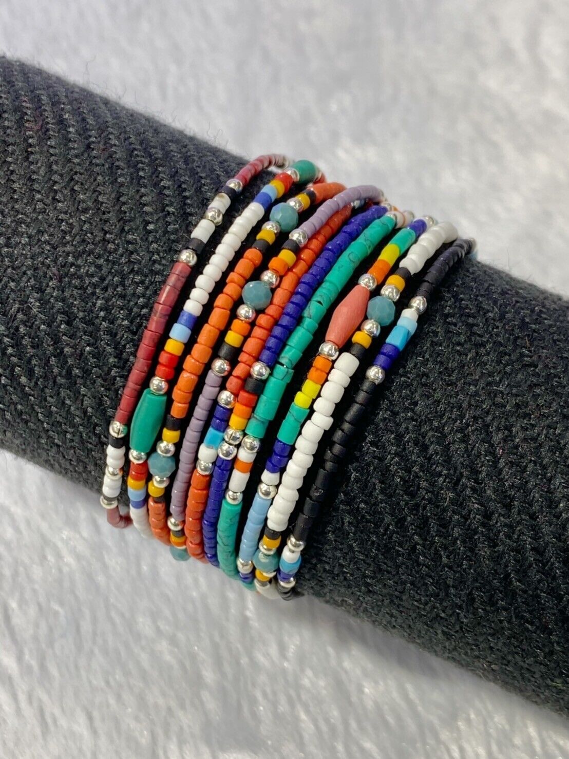 Großhandel Regenbogen-Samenperlenarmband, minimalistisches Perlenarmband 10 Stück