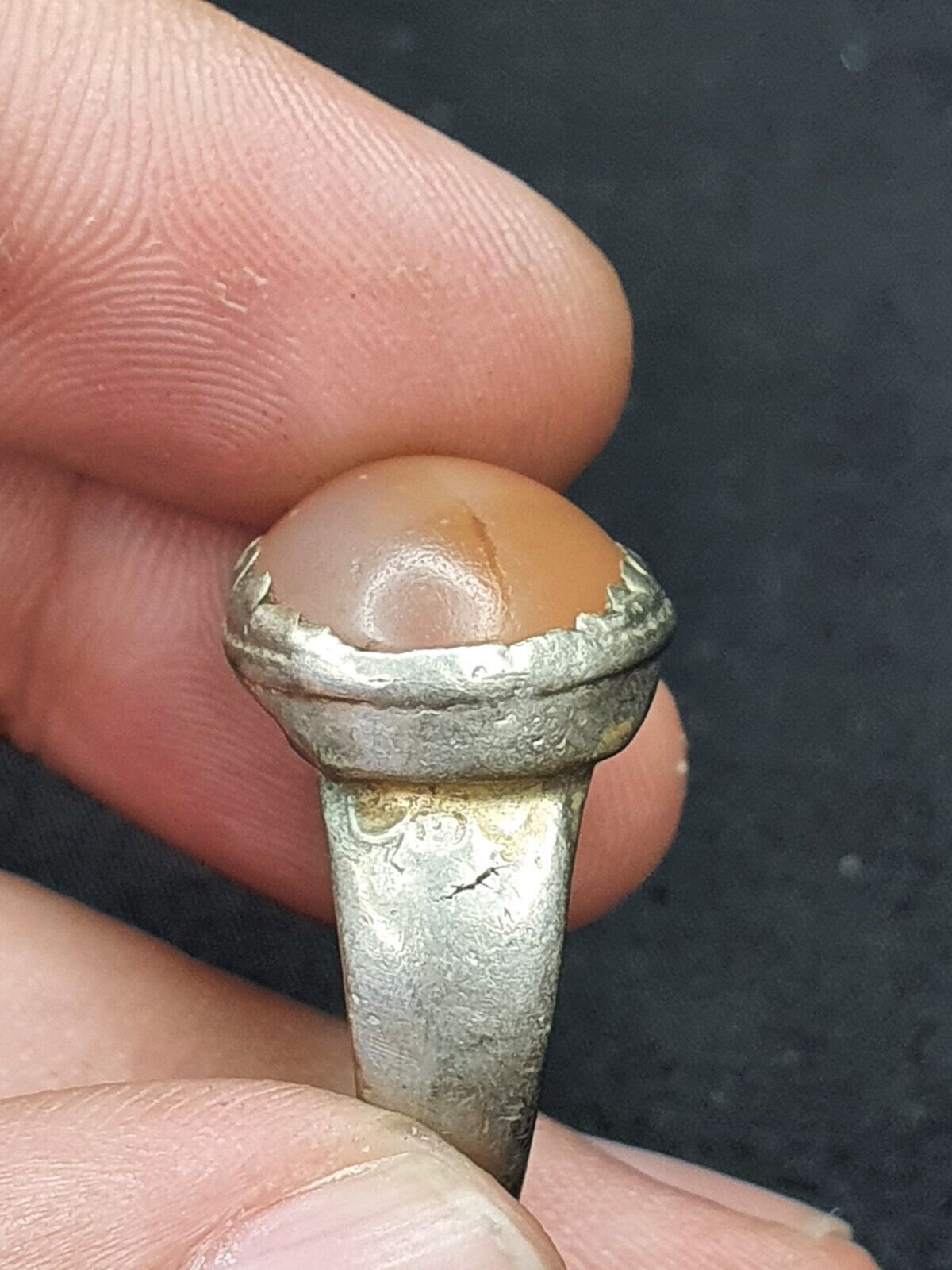 Nahöstlicher großer alter silberner riesiger Ring mit antikem Achat-Steinring