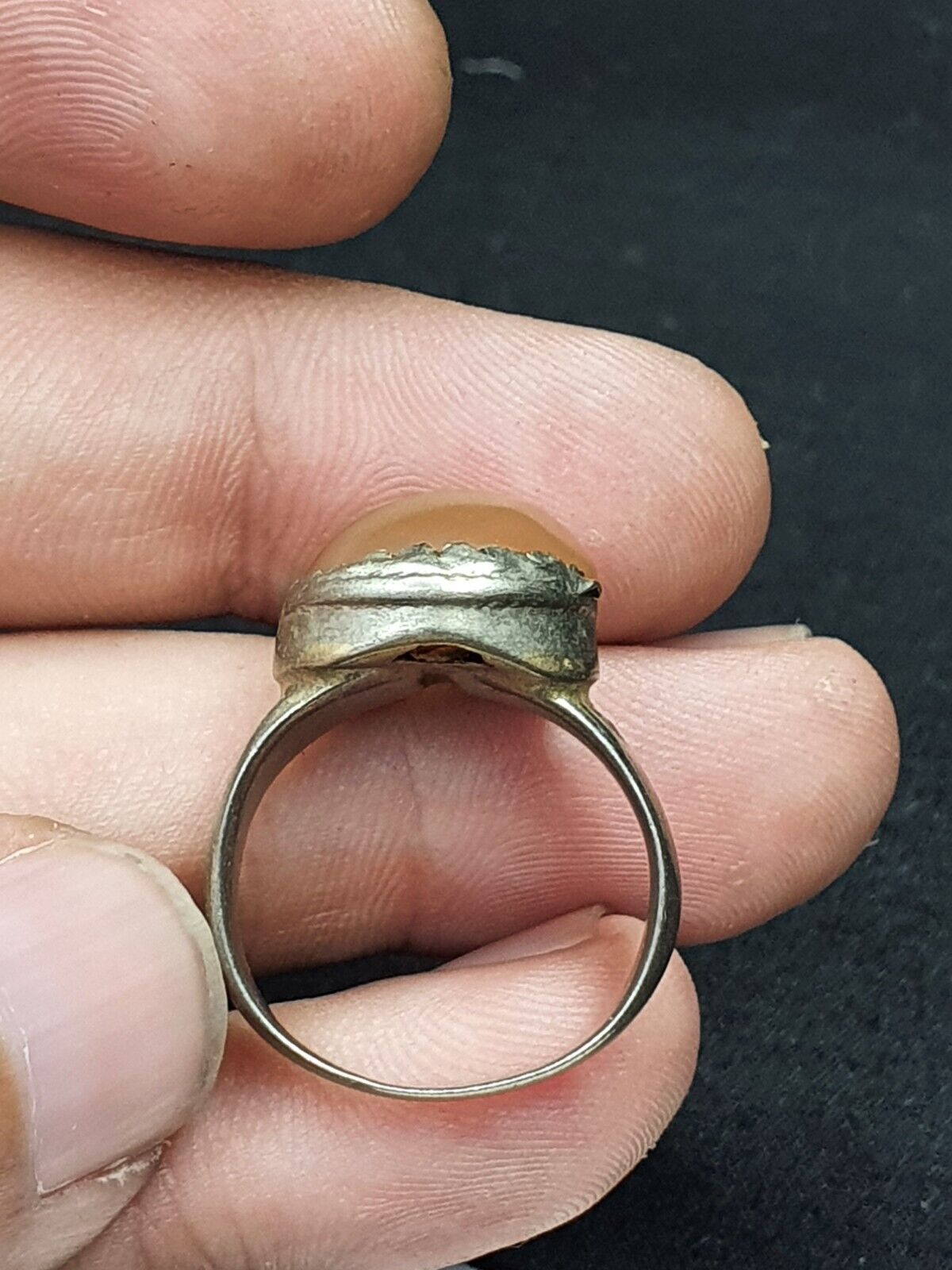 Nahöstlicher großer alter silberner riesiger Ring mit antikem Achat-Steinring