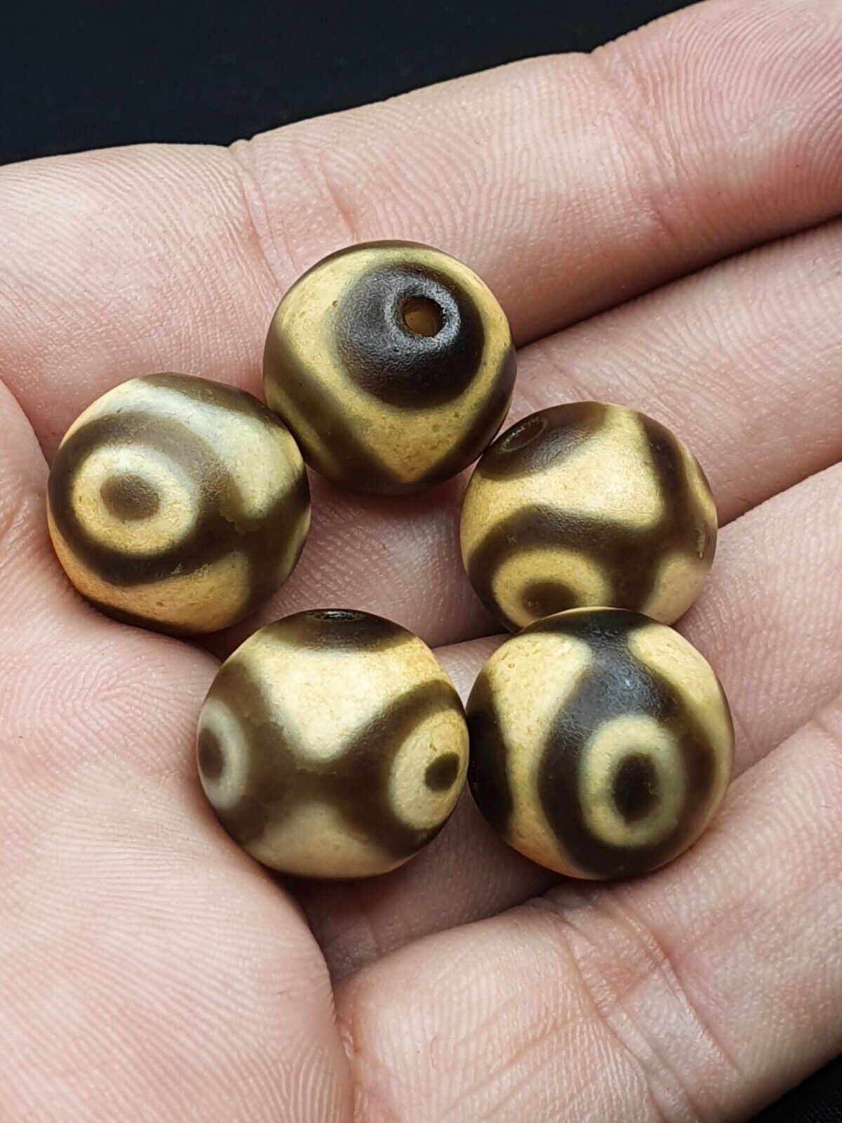 5 pcs Old Antique Himalayan Indo Tibetan rare Patterns Eyes Dzi Amulet  Bead
