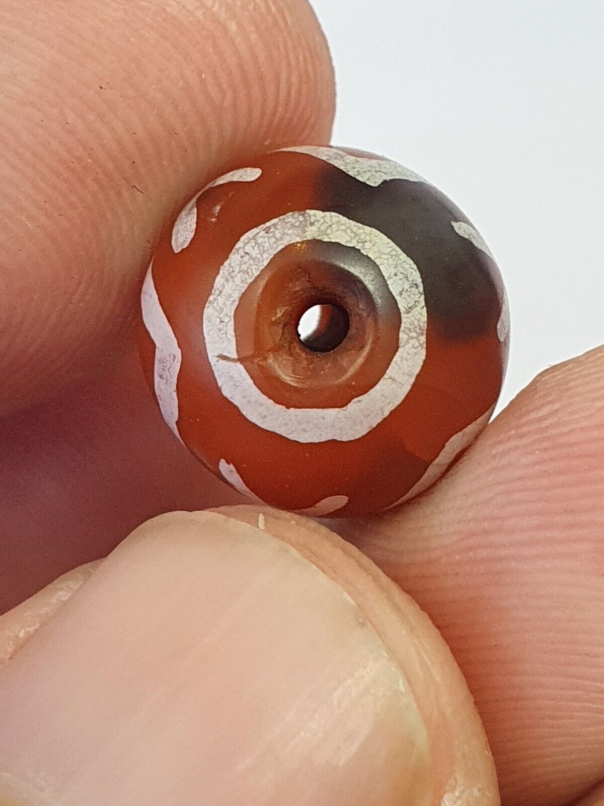 ALTE PYU-KUSHAN-GEÄTZTE ACHAT/KARNEOL-ZIG-ZAG-AUGENPERLE 12 mm