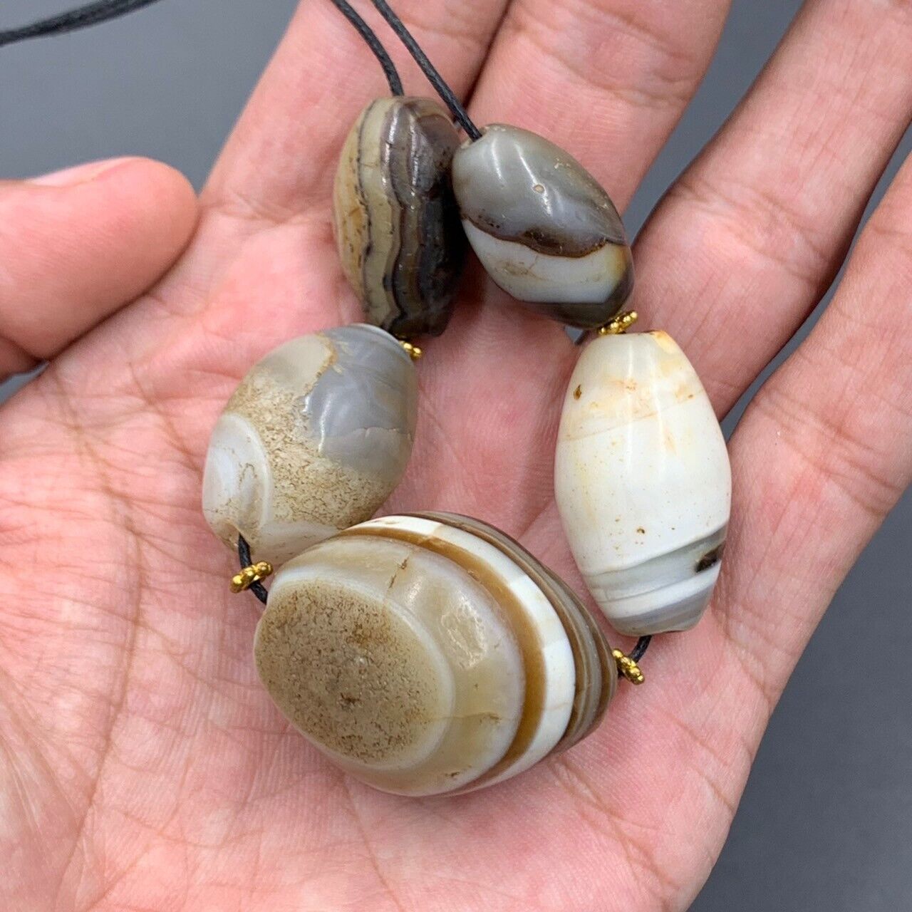 正宗古董古代喜馬拉雅印度西藏蘇魯瑪尼瑪瑙珠頂 Ra
