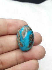 Ein ovaler echter natürlicher Türkis mit Pyrit-Matrix-Cabochon von 46 ct