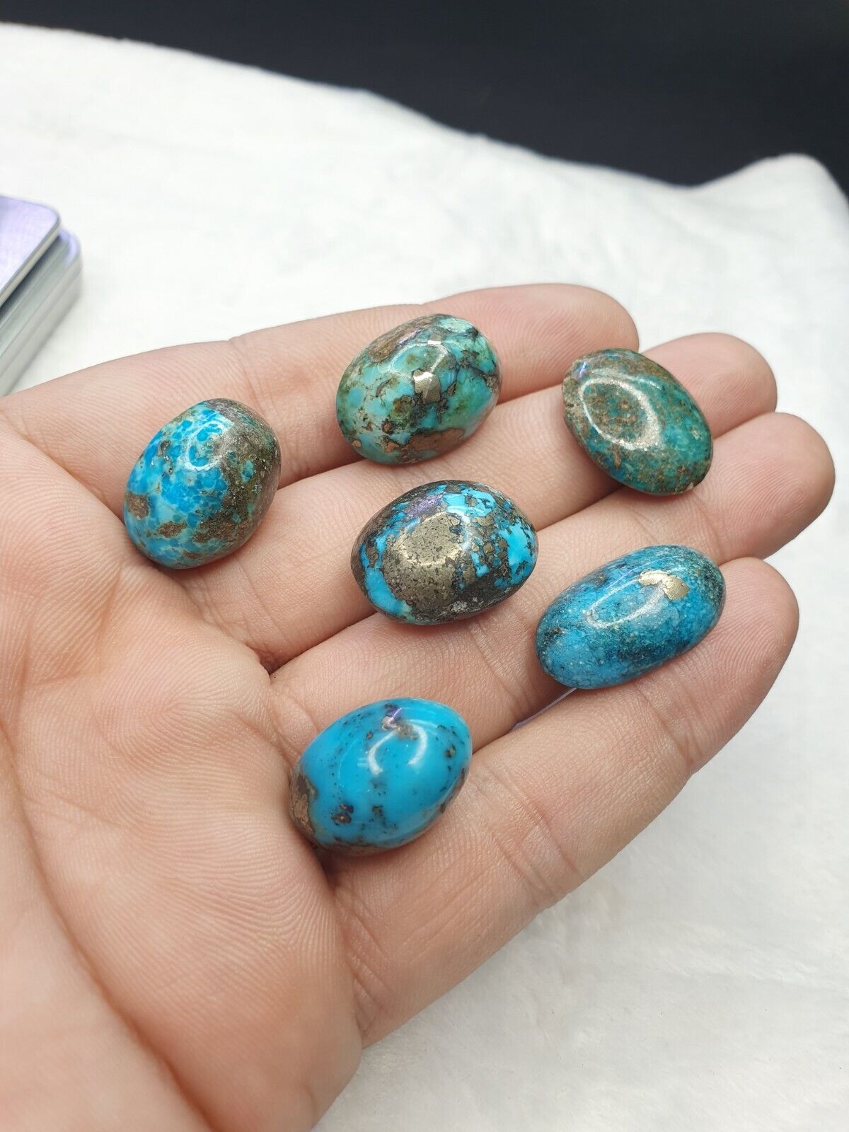 7 Stück 100 % echte persische Türkis-Cabochons