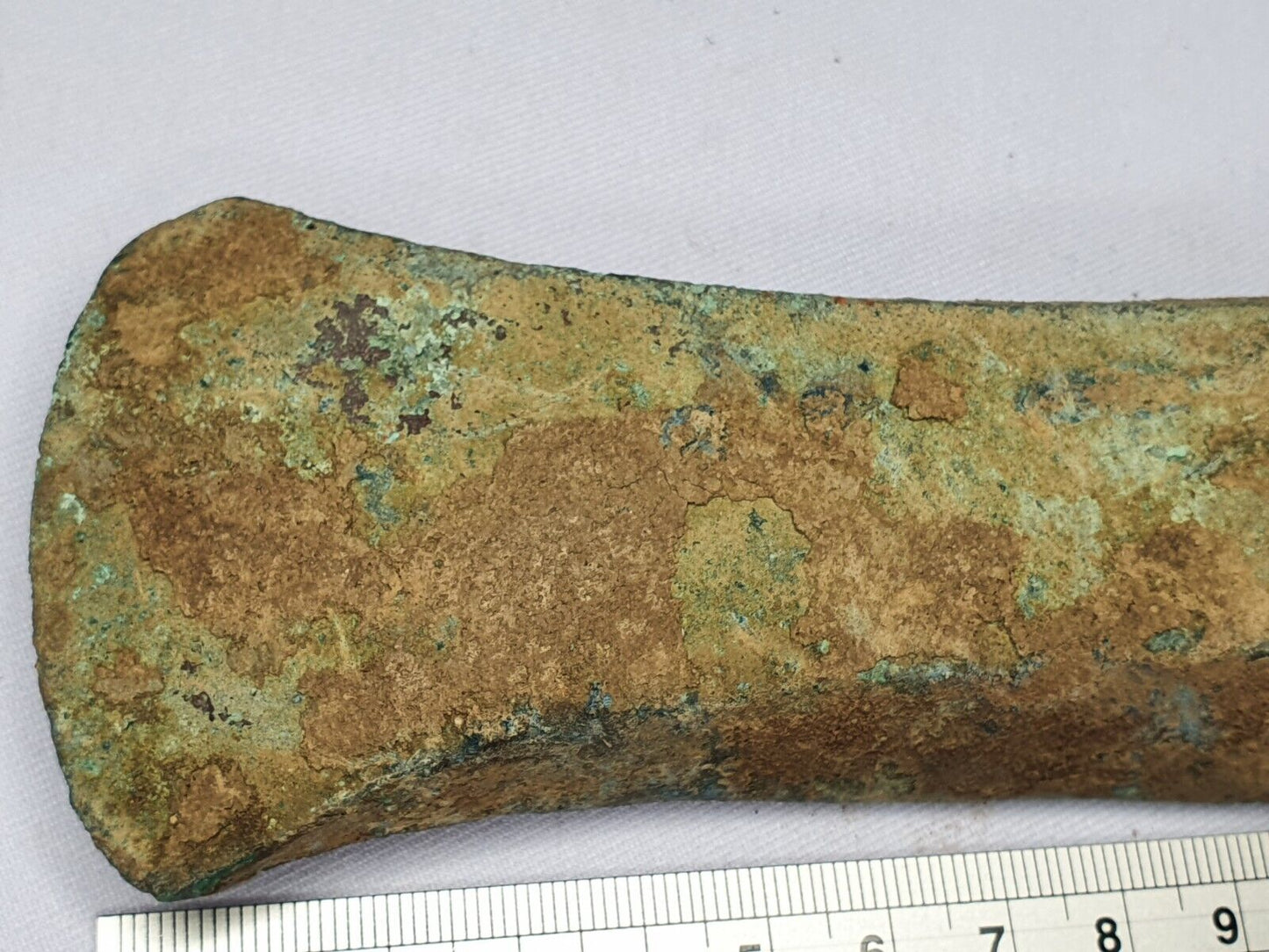大約公元前 10-8 世紀古代魯里斯坦青銅重型雙斧頭魯里斯坦帝國
