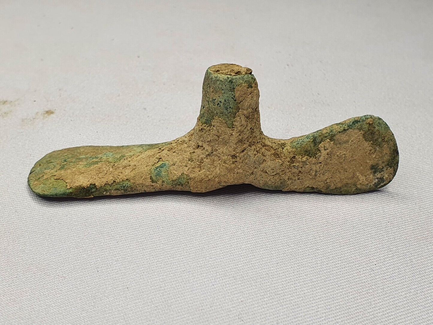 大約公元前 1800-600 年古代魯里斯坦青銅小雙斧頭魯里斯坦帝國
