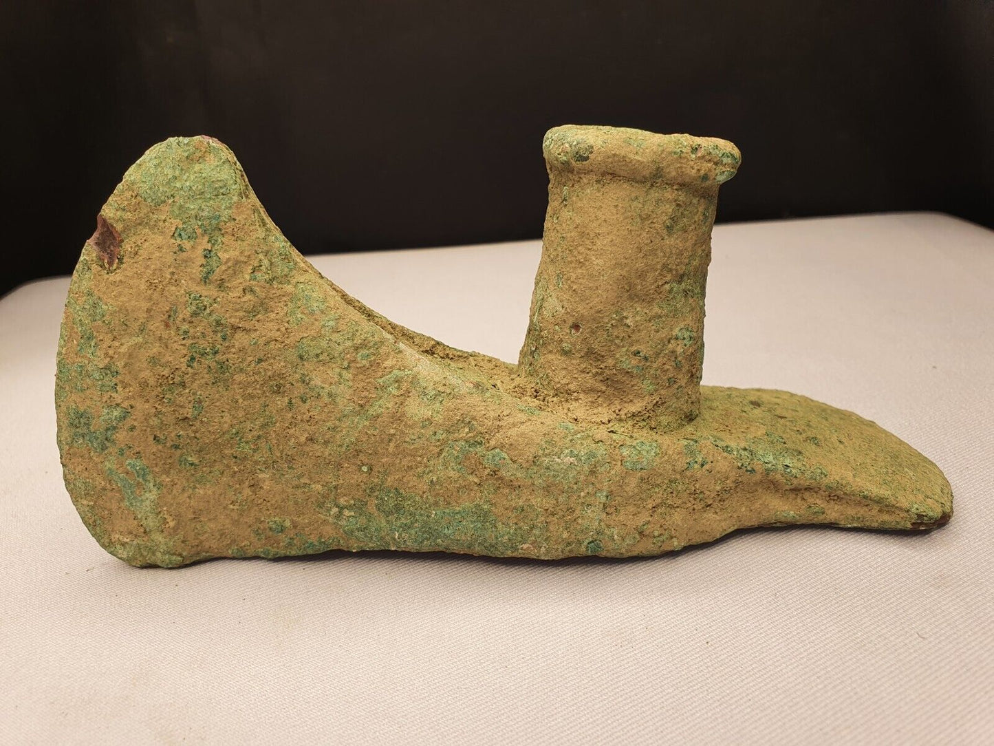 Ca. 10.-8. v. Chr. Antikes Luristan-Reich aus Bronze mit schwerem Doppelaxtkopf und Luristan-Reich 
