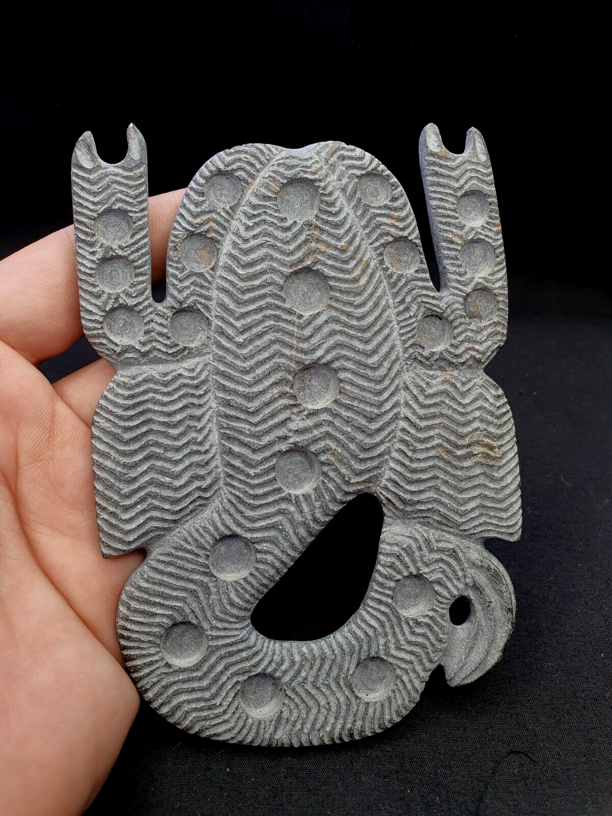 古代吉洛夫特文明神秘蝎子黑石雕像