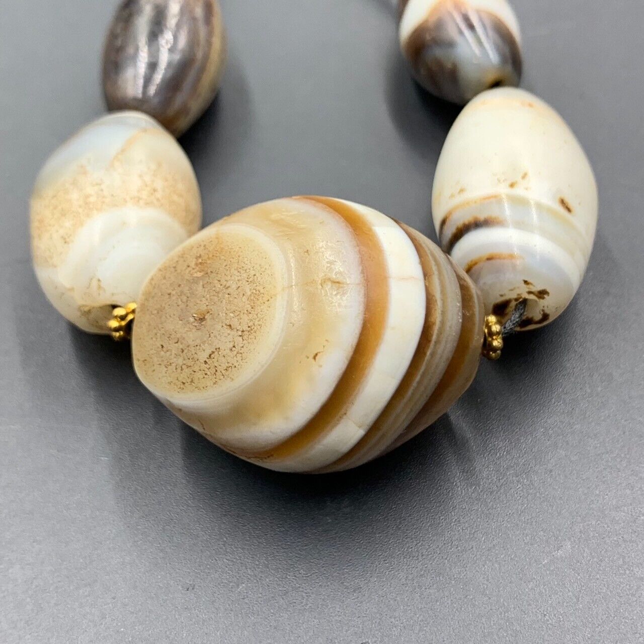 Authentic Antique Ancient Old Himalayan Indo Tibetan Sulumani Agate Beads 5PCS