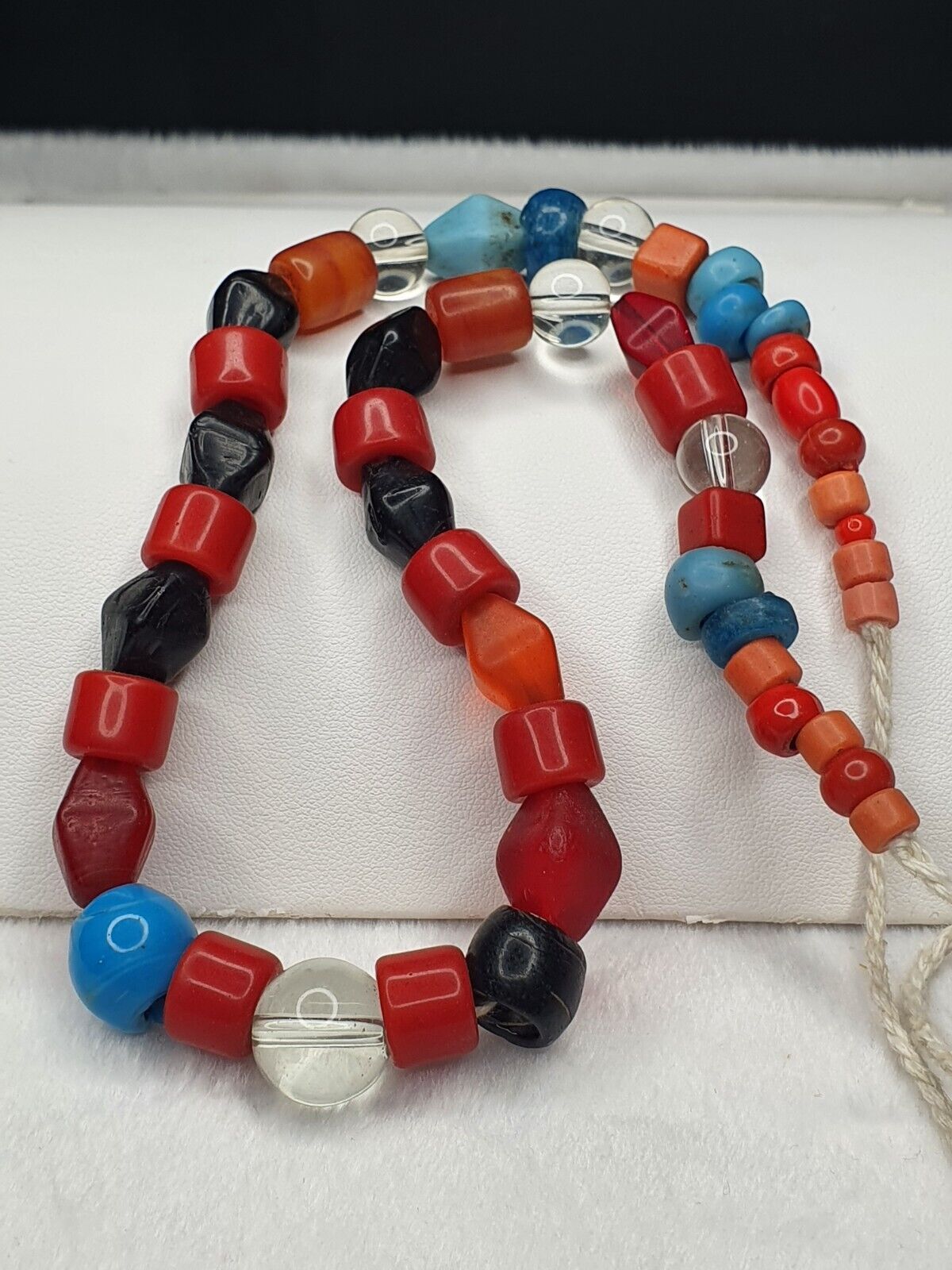 GREAT COLLECTIONS OLD vintage  MIX STONES AND GLASS BEADS STRAND NECKLACE