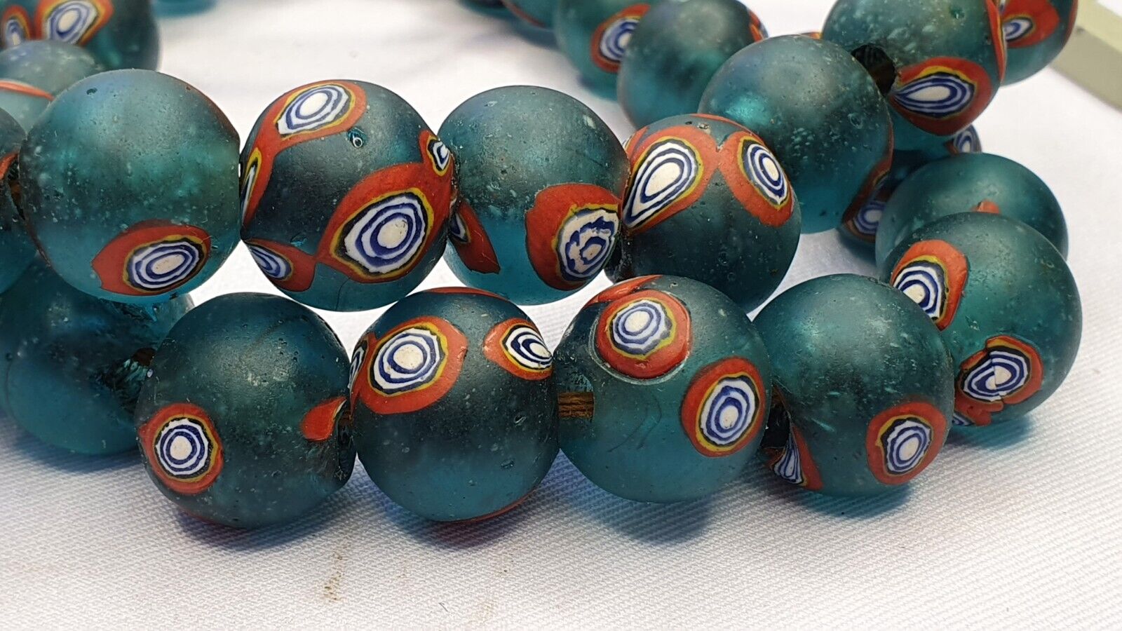 Vintage Antique Green RED Eyes African trade Glass Beads Necklace