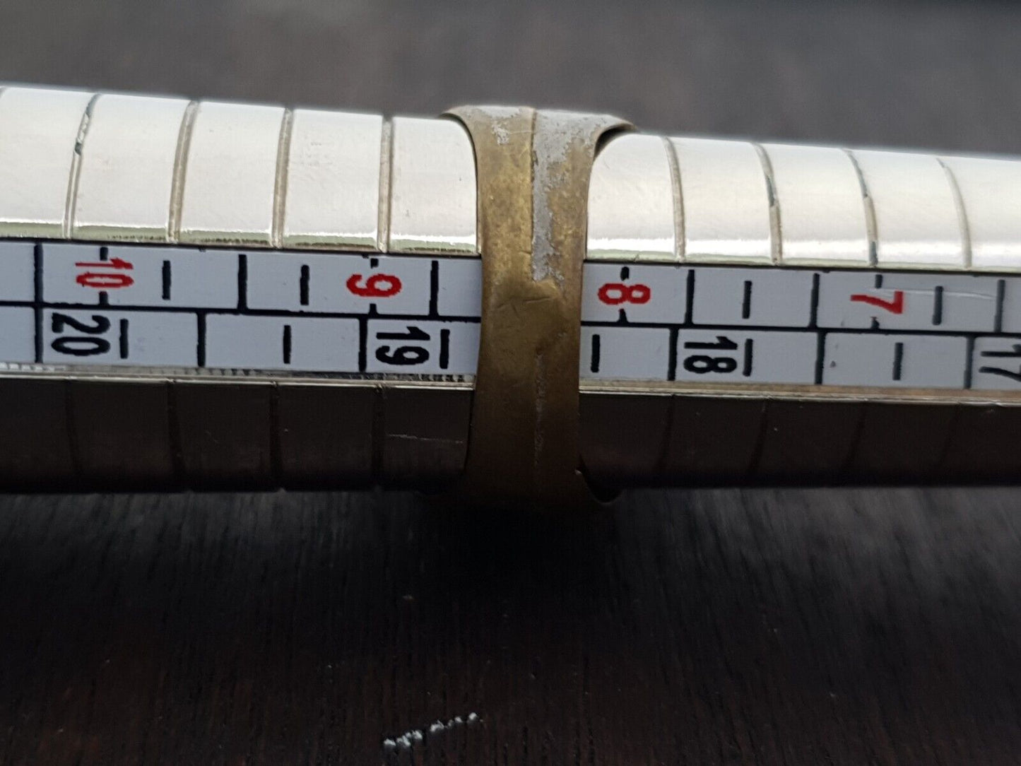 Antiker Vintage-Ring aus dem Nahen Osten mit altem Glas-Mittelstein aus Afghanistan